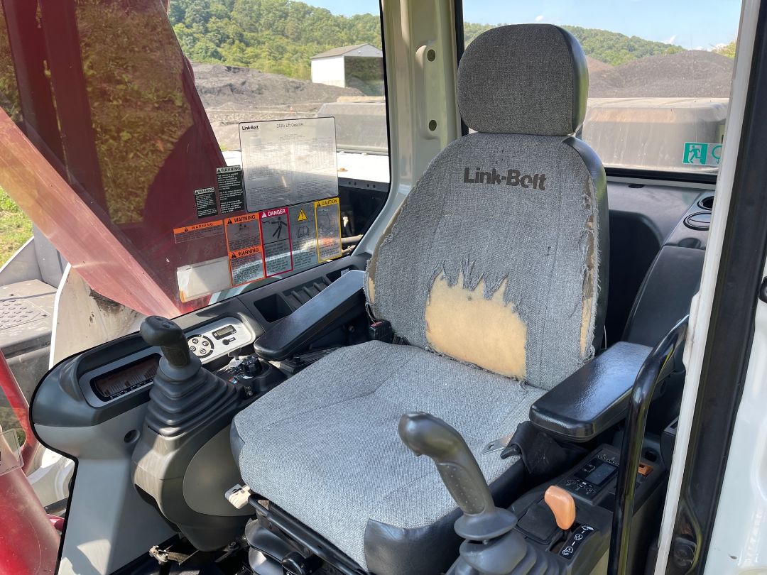 2010 LINK-BELT 240 X2 LF - Image 32